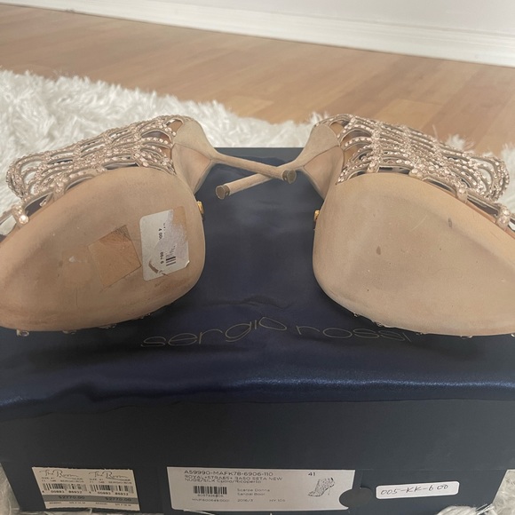 BNWT Sergio Rossi Swarovski Heels Size 41EU - Picture 5 of 7